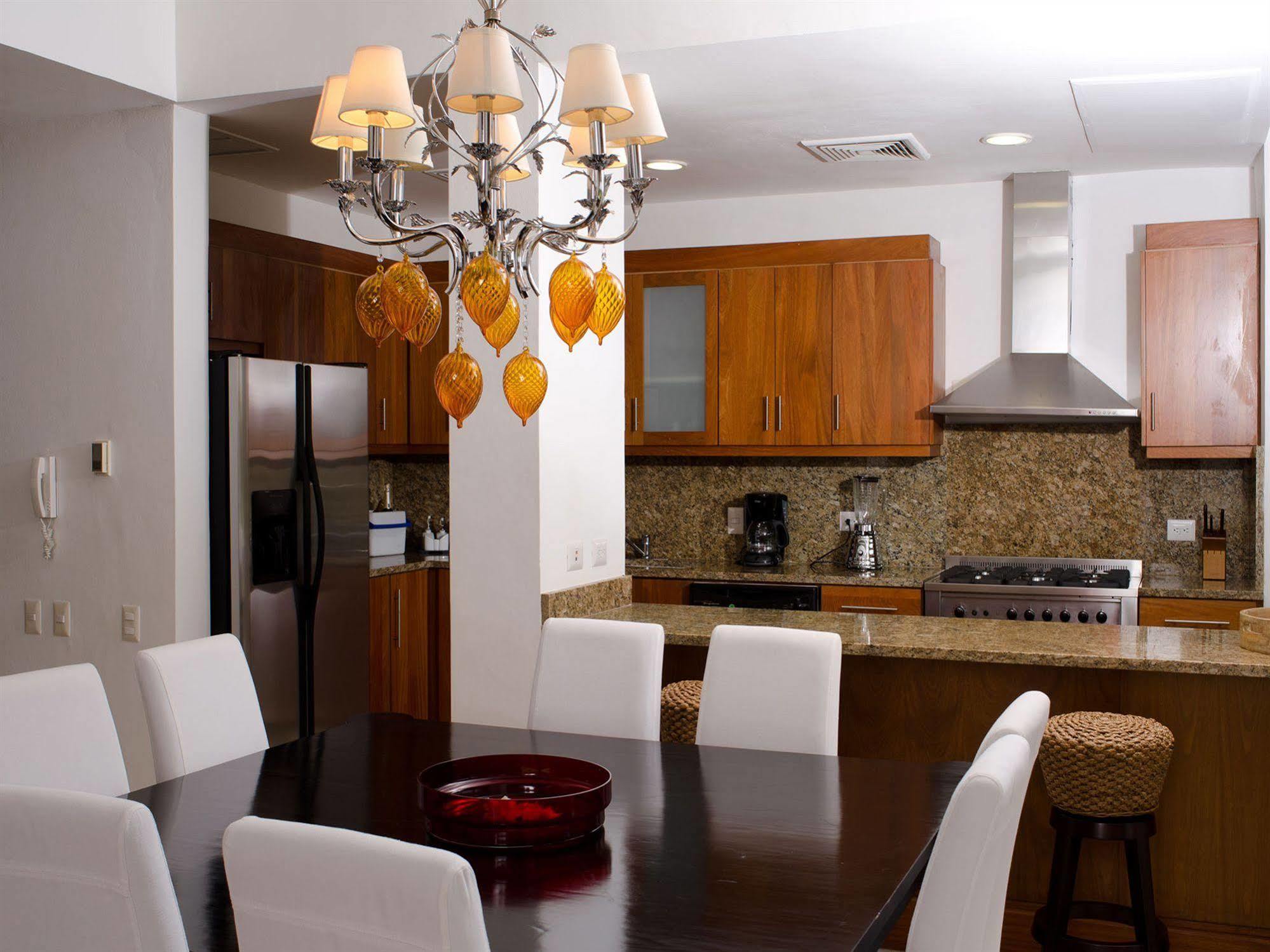 Los Altos Residences By Mint لا رومانا المظهر الخارجي الصورة